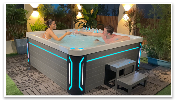 Bande lumineuse à LED moderne pour baignoire spa extérieure