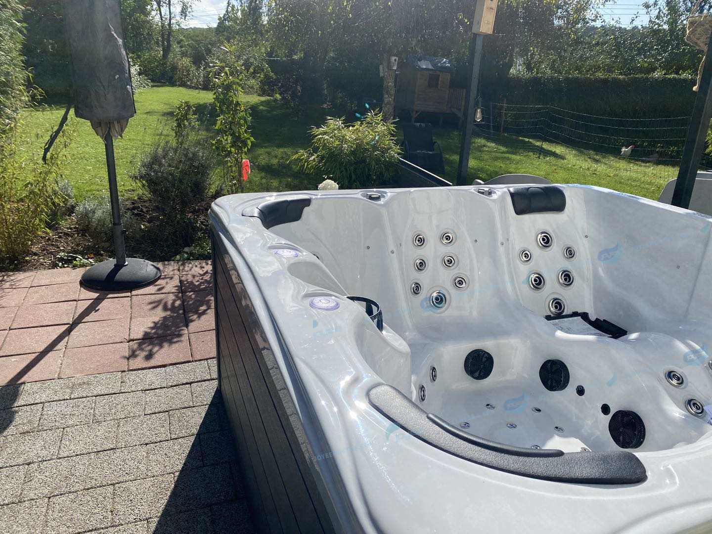 jacuzzi extérieur (1)