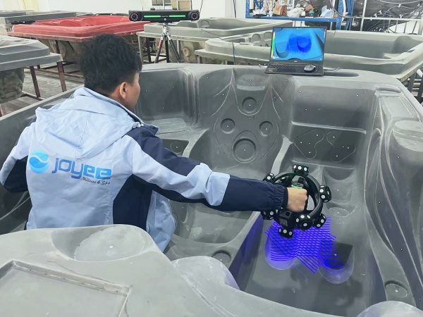  Fabricants de spots